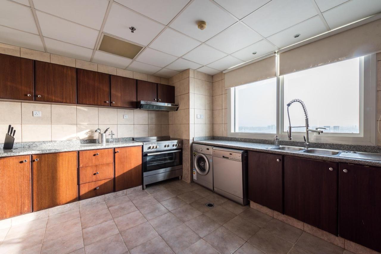Eden'S Homes & Villas - Kg Tower Dubai Bagian luar foto