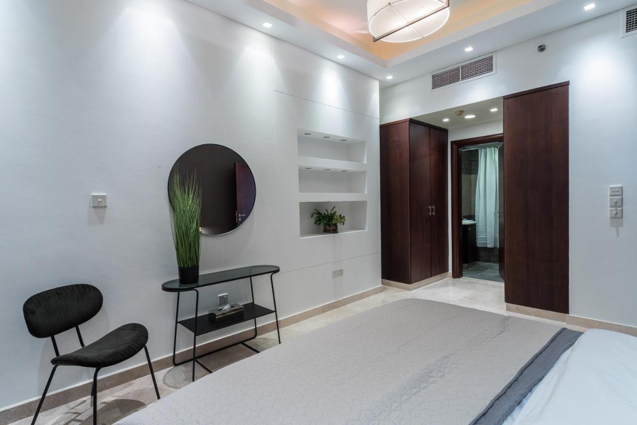 Eden'S Homes & Villas - Kg Tower Dubai Bagian luar foto