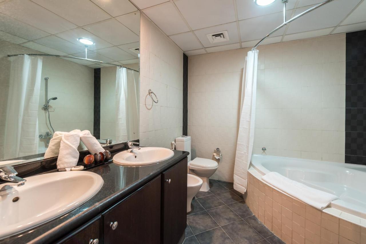 Eden'S Homes & Villas - Kg Tower Dubai Bagian luar foto