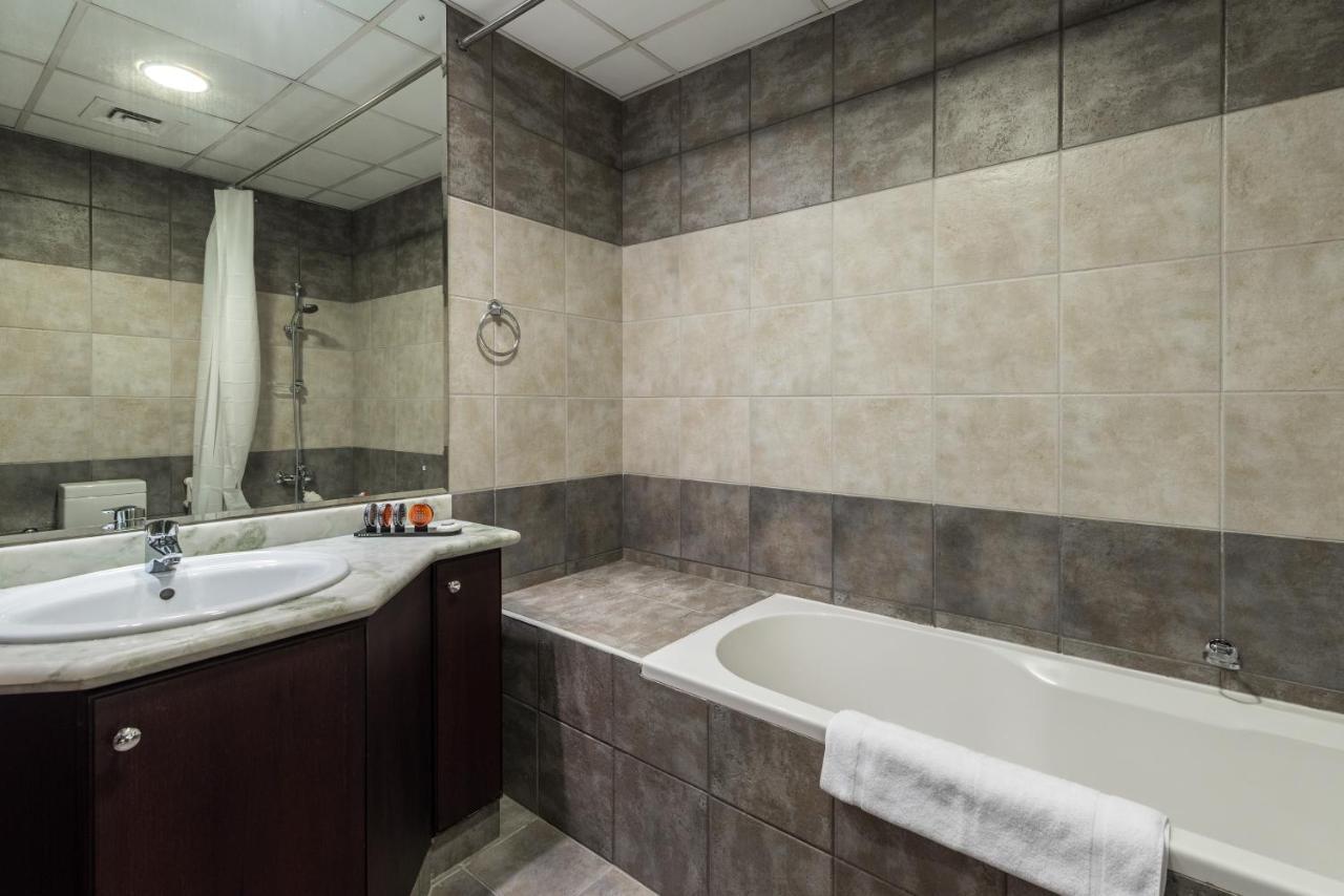 Eden'S Homes & Villas - Kg Tower Dubai Bagian luar foto